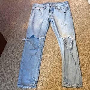 Men's Distressed Light Blue Jeans size 30/30
